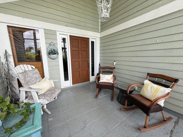 6050 Linton Street, Jupiter, FL 33458