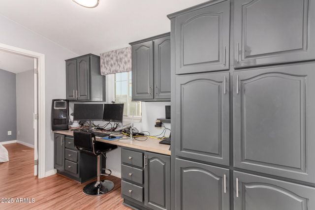 3301 S GOLDFIELD Road 2068, Apache Junction, AZ 85119