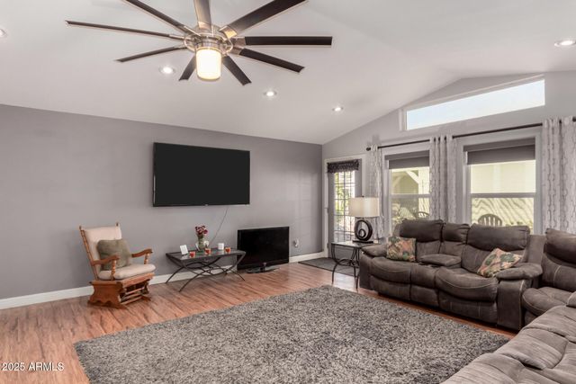 3301 S GOLDFIELD Road 2068, Apache Junction, AZ 85119