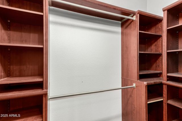 3301 S GOLDFIELD Road 2068, Apache Junction, AZ 85119