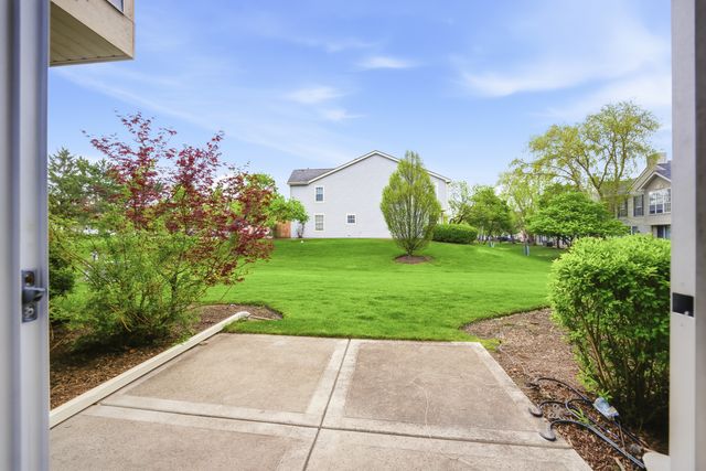 1411 CLUB Drive C, Glendale Heights, IL 60139