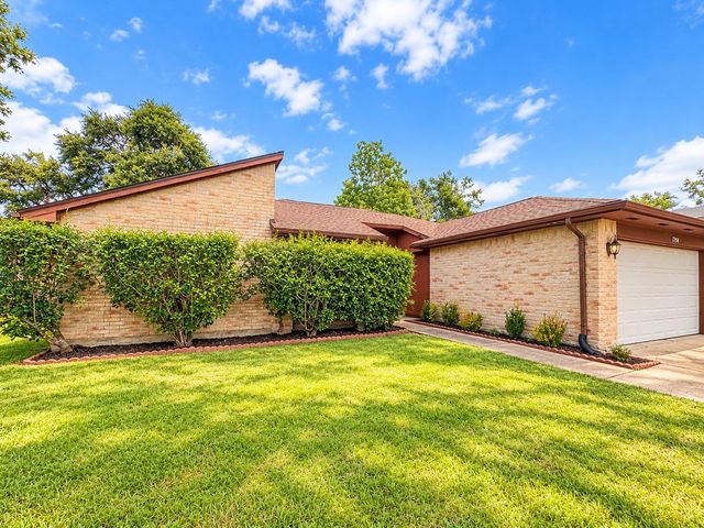 1714 Grand Park Drive, Missouri City, TX 77489
