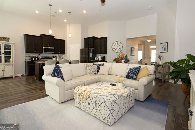 118 Brookline Drive, Savannah, GA 31407