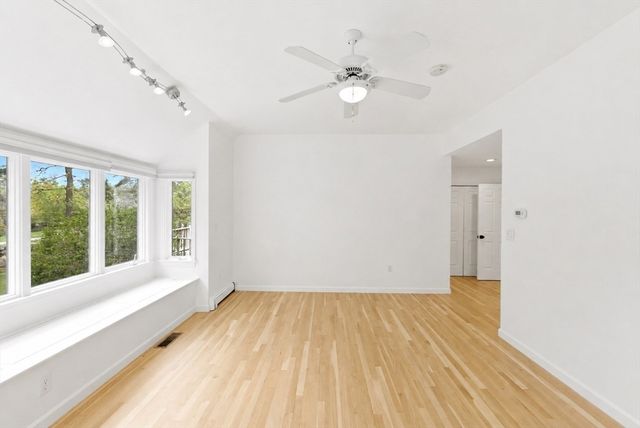 7 Shadow Farm Ln, Rochester, MA 02770