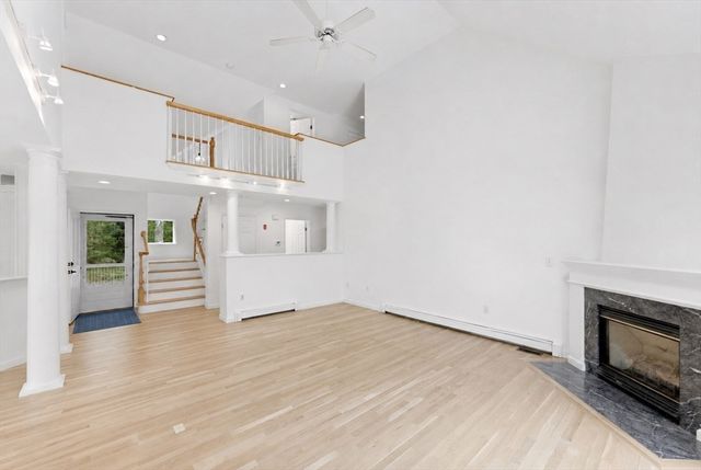 7 Shadow Farm Ln, Rochester, MA 02770