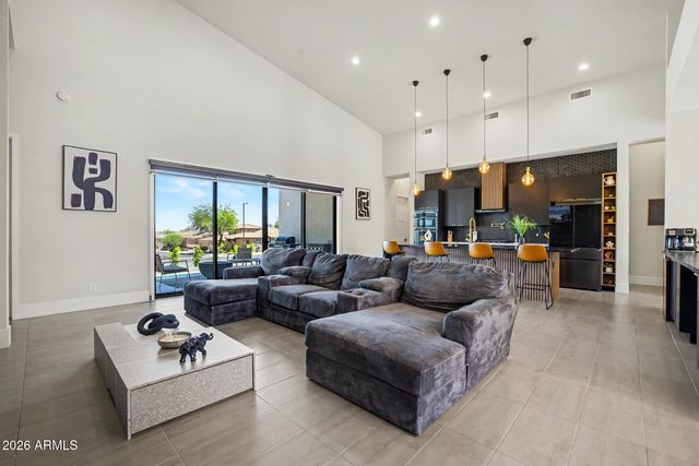 17872 W ESTES Way, Goodyear, AZ 85338