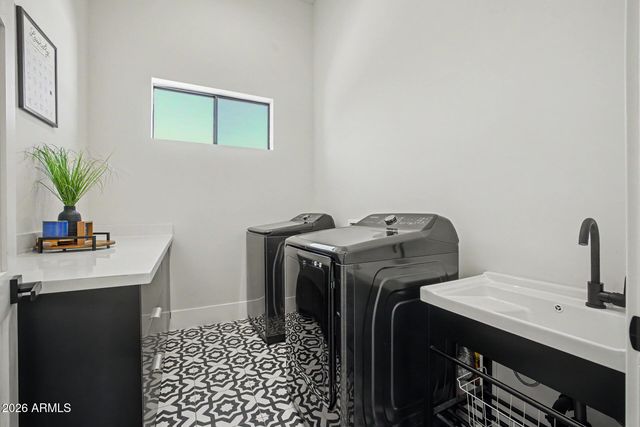17872 W ESTES Way, Goodyear, AZ 85338