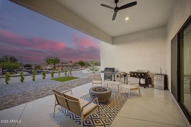 17872 W ESTES Way, Goodyear, AZ 85338