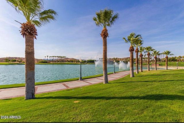 17872 W ESTES Way, Goodyear, AZ 85338