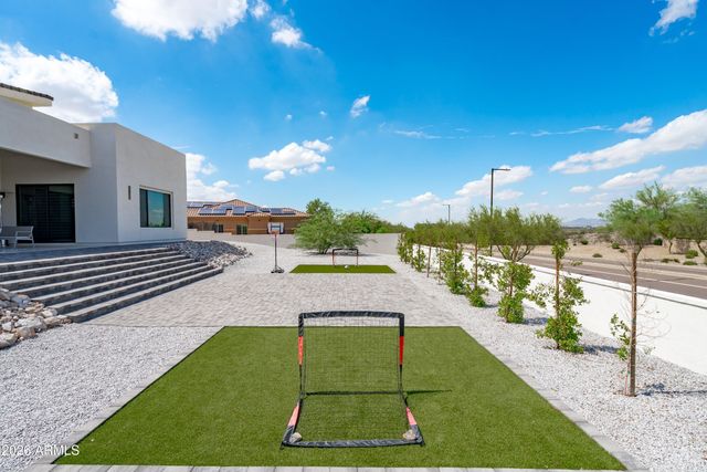 17872 W ESTES Way, Goodyear, AZ 85338