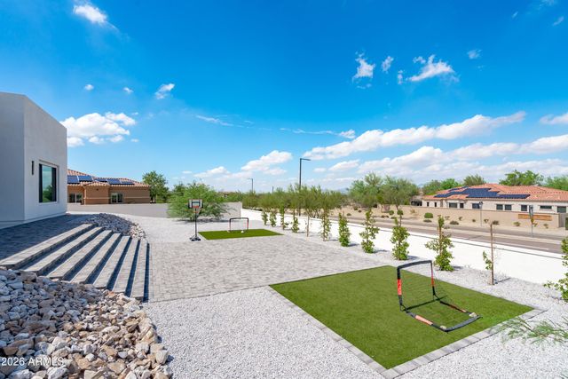 17872 W ESTES Way, Goodyear, AZ 85338