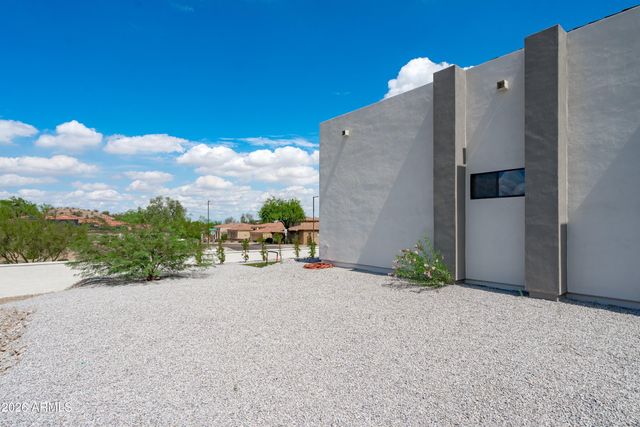 17872 W ESTES Way, Goodyear, AZ 85338