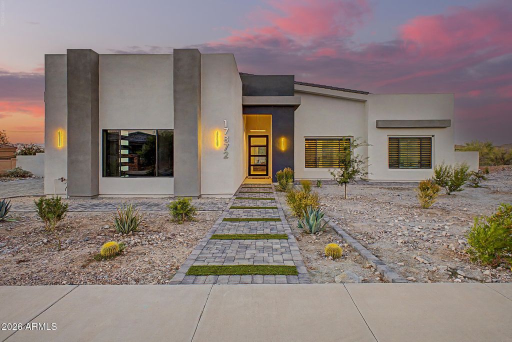 17872 W ESTES Way, Goodyear, AZ 85338 — photo 2