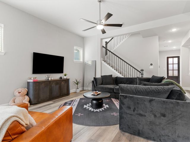 8805 Grand Avenue, North Richland Hills, TX 76180