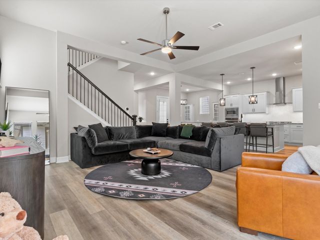 8805 Grand Avenue, North Richland Hills, TX 76180