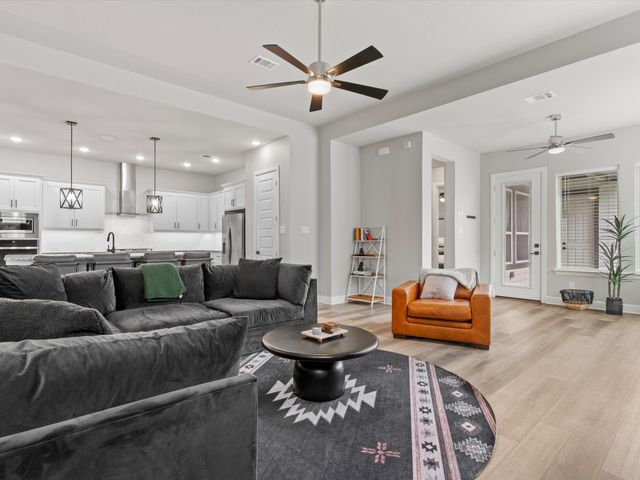 8805 Grand Avenue, North Richland Hills, TX 76180