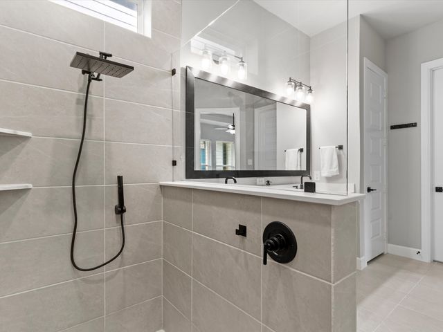 8805 Grand Avenue, North Richland Hills, TX 76180