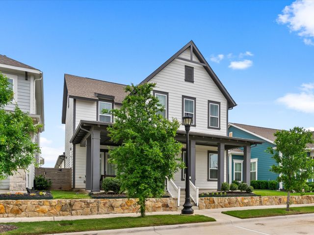 8805 Grand Avenue, North Richland Hills, TX 76180
