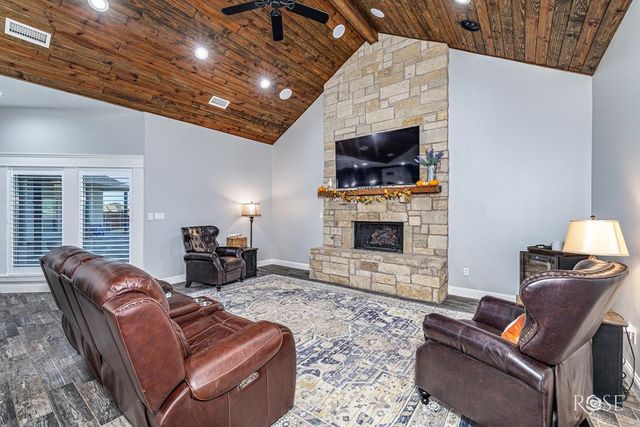 8214 Waterloo Drive, San Angelo, TX 76905