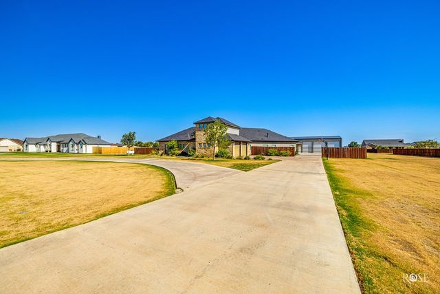 8214 Waterloo Drive, San Angelo, TX 76905