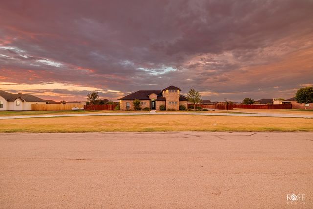 8214 Waterloo Drive, San Angelo, TX 76905