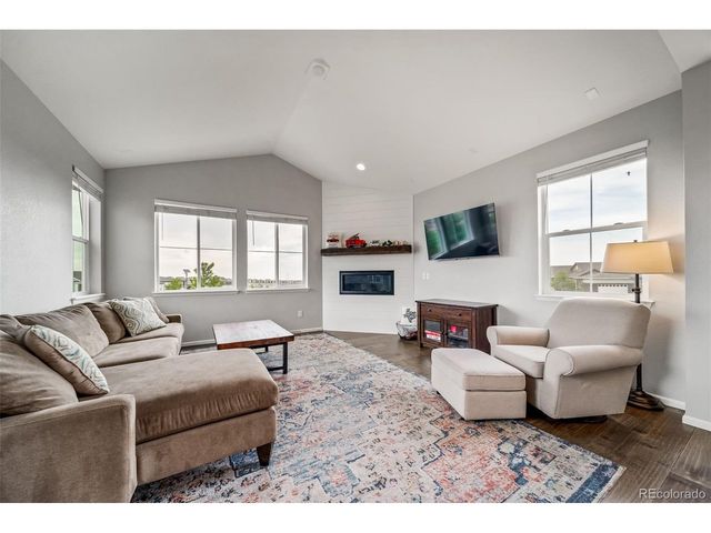 9300 Dunraven St, Arvada, CO 80007