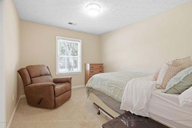 952 Gregory Way, Lexington, KY 40514
