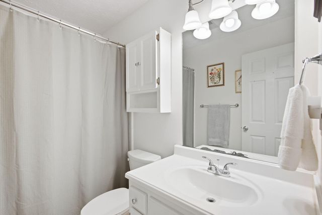 952 Gregory Way, Lexington, KY 40514