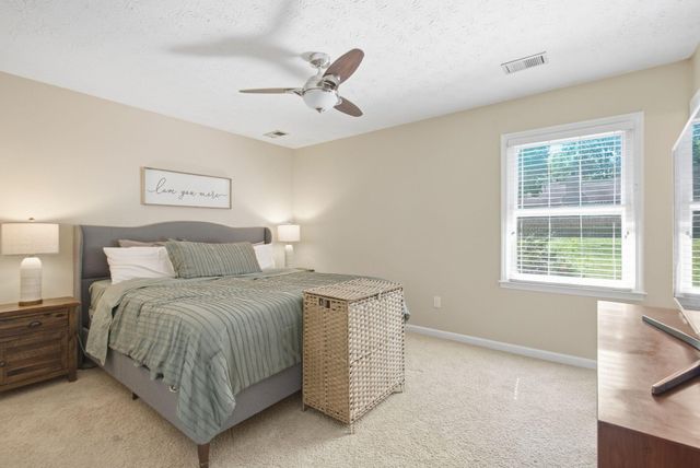 952 Gregory Way, Lexington, KY 40514