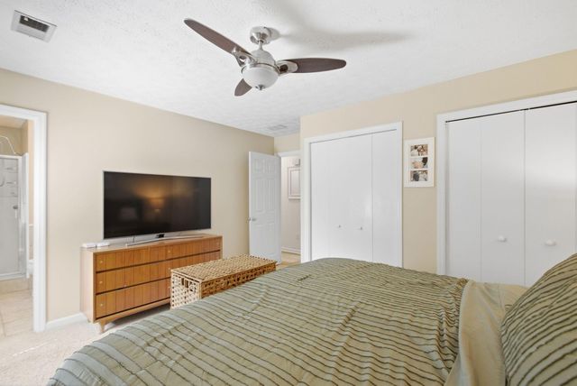 952 Gregory Way, Lexington, KY 40514