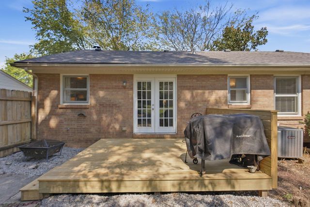 952 Gregory Way, Lexington, KY 40514