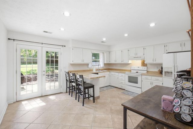 952 Gregory Way, Lexington, KY 40514
