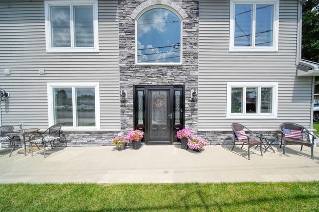 2892 Round Lake Highway, Manitou Beach, MI 49253