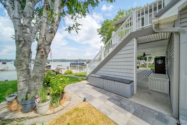 2892 Round Lake Highway, Manitou Beach, MI 49253