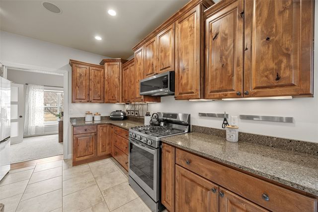 1577 Hunters Field Lane, Marion, IA 52302