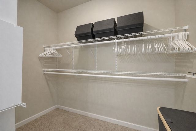 1577 Hunters Field Lane, Marion, IA 52302