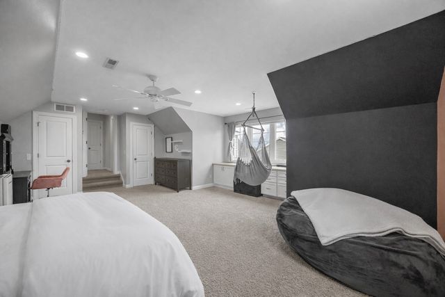 1577 Hunters Field Lane, Marion, IA 52302