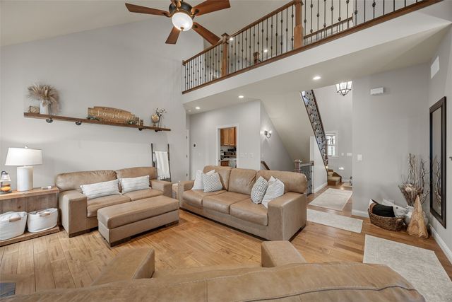 1577 Hunters Field Lane, Marion, IA 52302