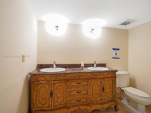 100 Golden Isles Dr 6, Hallandale Beach, FL 33009