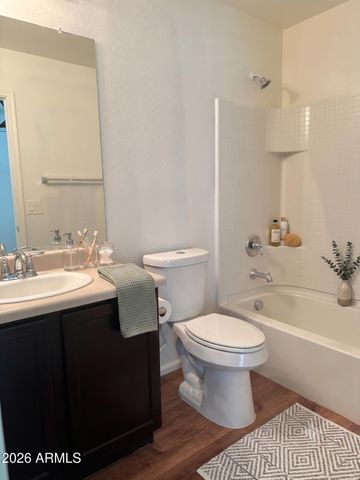7738 W PIPESTONE Place, Phoenix, AZ 85035