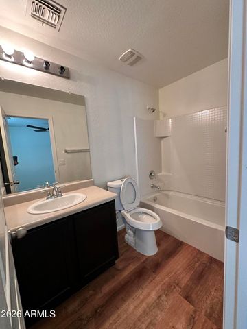 7738 W PIPESTONE Place, Phoenix, AZ 85035