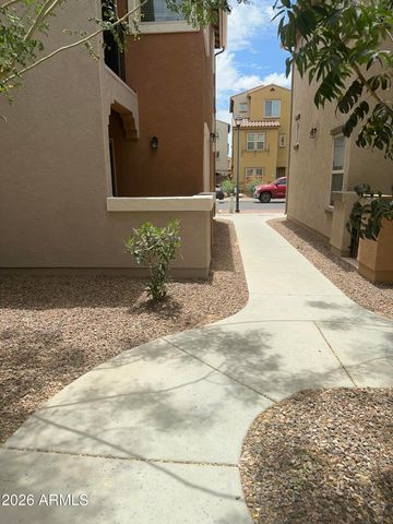 7738 W PIPESTONE Place, Phoenix, AZ 85035