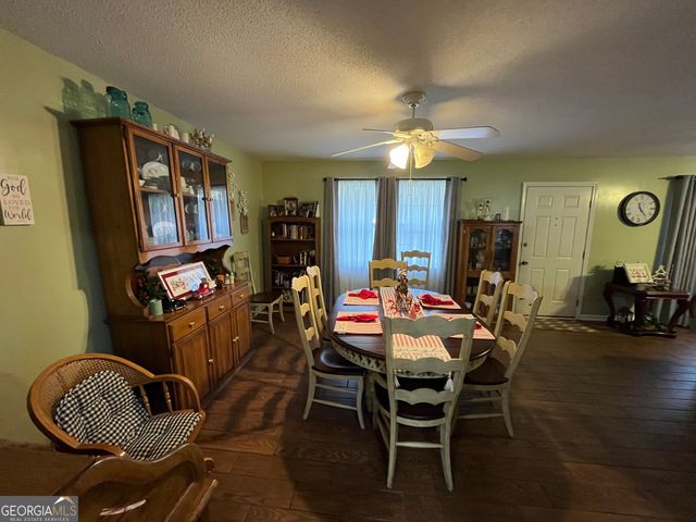 33 E Kenora Drive SW, Rome, GA 30165