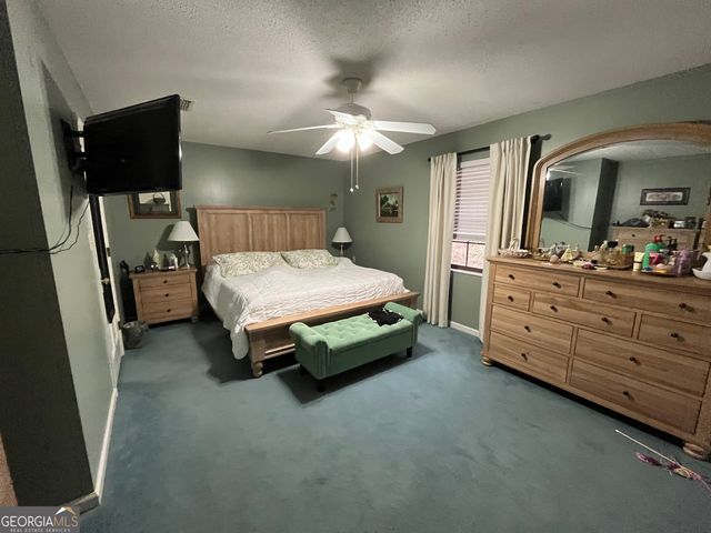 33 E Kenora Drive SW, Rome, GA 30165