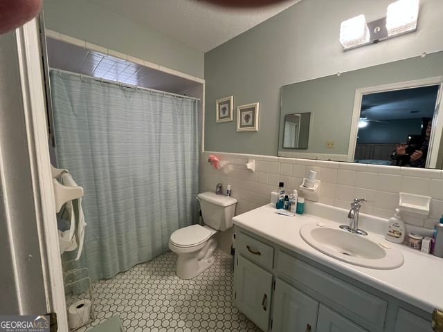 33 E Kenora Drive SW, Rome, GA 30165