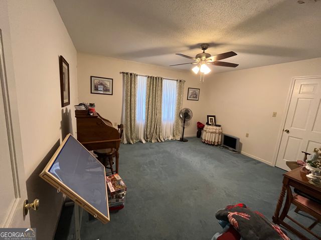 33 E Kenora Drive SW, Rome, GA 30165