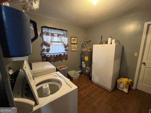 33 E Kenora Drive SW, Rome, GA 30165