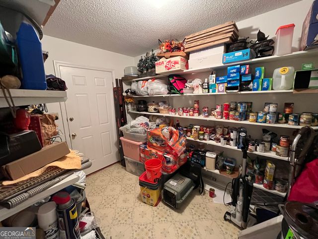 33 E Kenora Drive SW, Rome, GA 30165