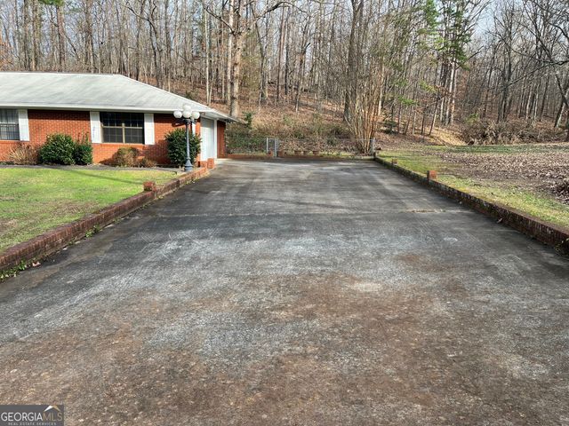 33 E Kenora Drive SW, Rome, GA 30165