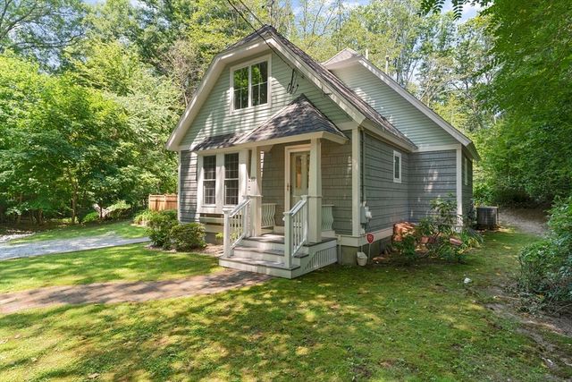 10 Mayflower Path, Wayland, MA 01778